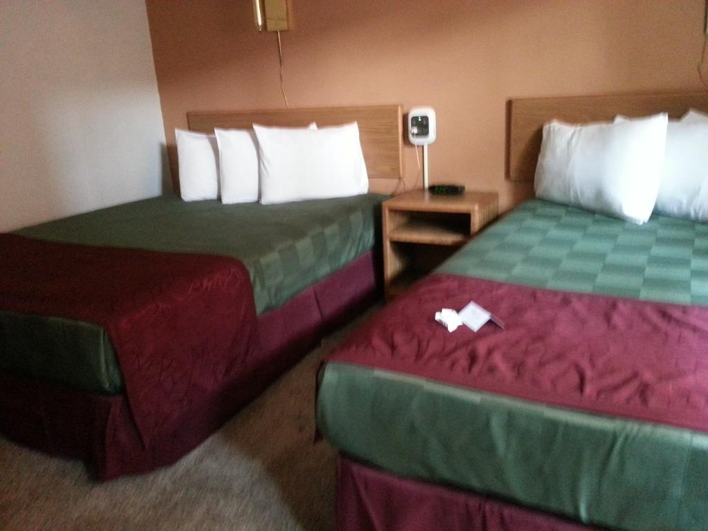 Mid Town Motel Great Falls Zimmer foto